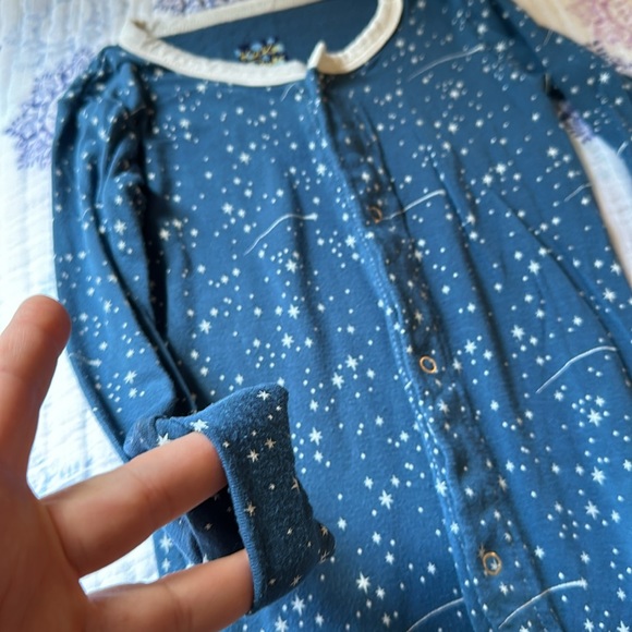 Kickee pants footie pjs with hand covers! Size 4T - Picture 2 of 5